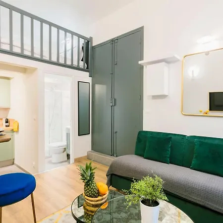 La Madeleine Private Studio Apartment Paris