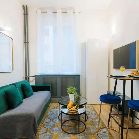 La Madeleine Private Studio Apartment Paris