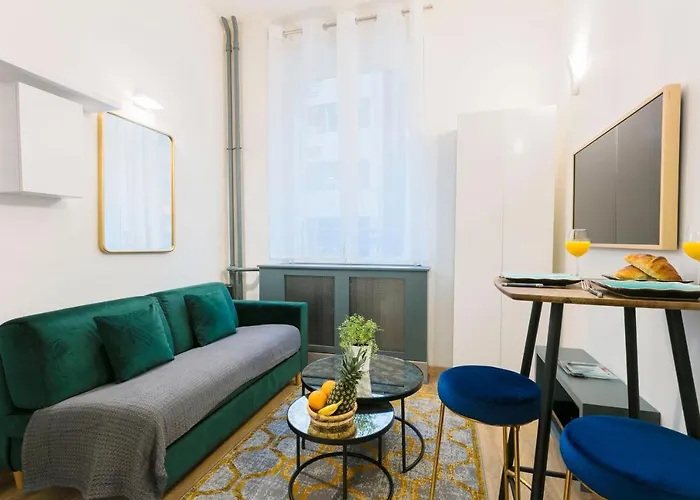 La Madeleine Private Studio Apartment Paris